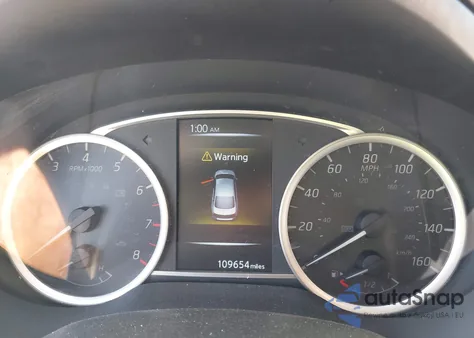 2018 Nissan Sentra Sr z USA, uszkodzony, nr VIN 3N1AB7AP8JY217261